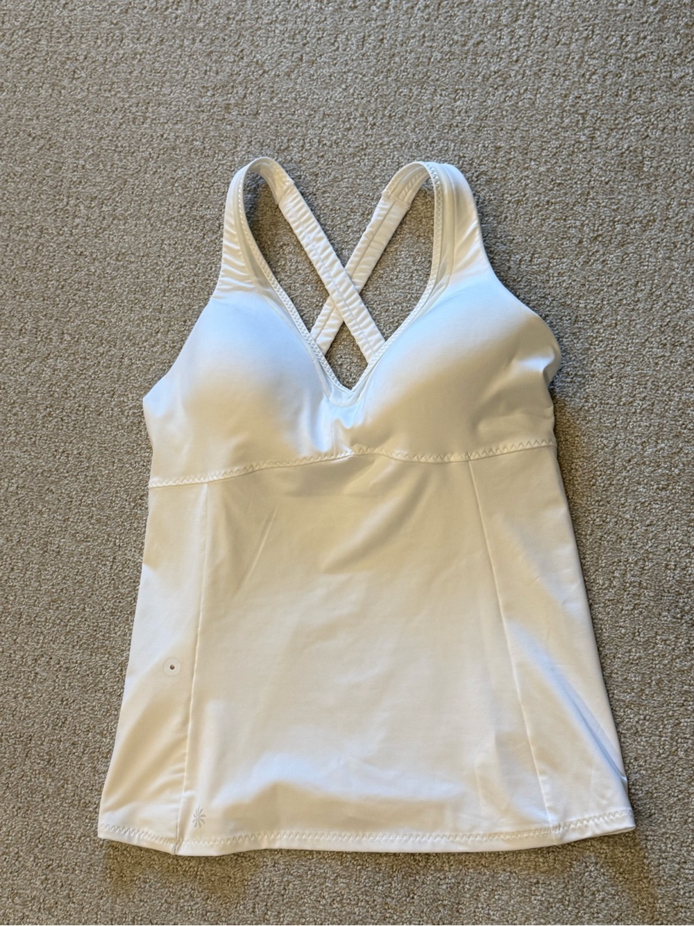 Athleta White Women’s Cross-Back Tank with Built-In Support size M NWOT